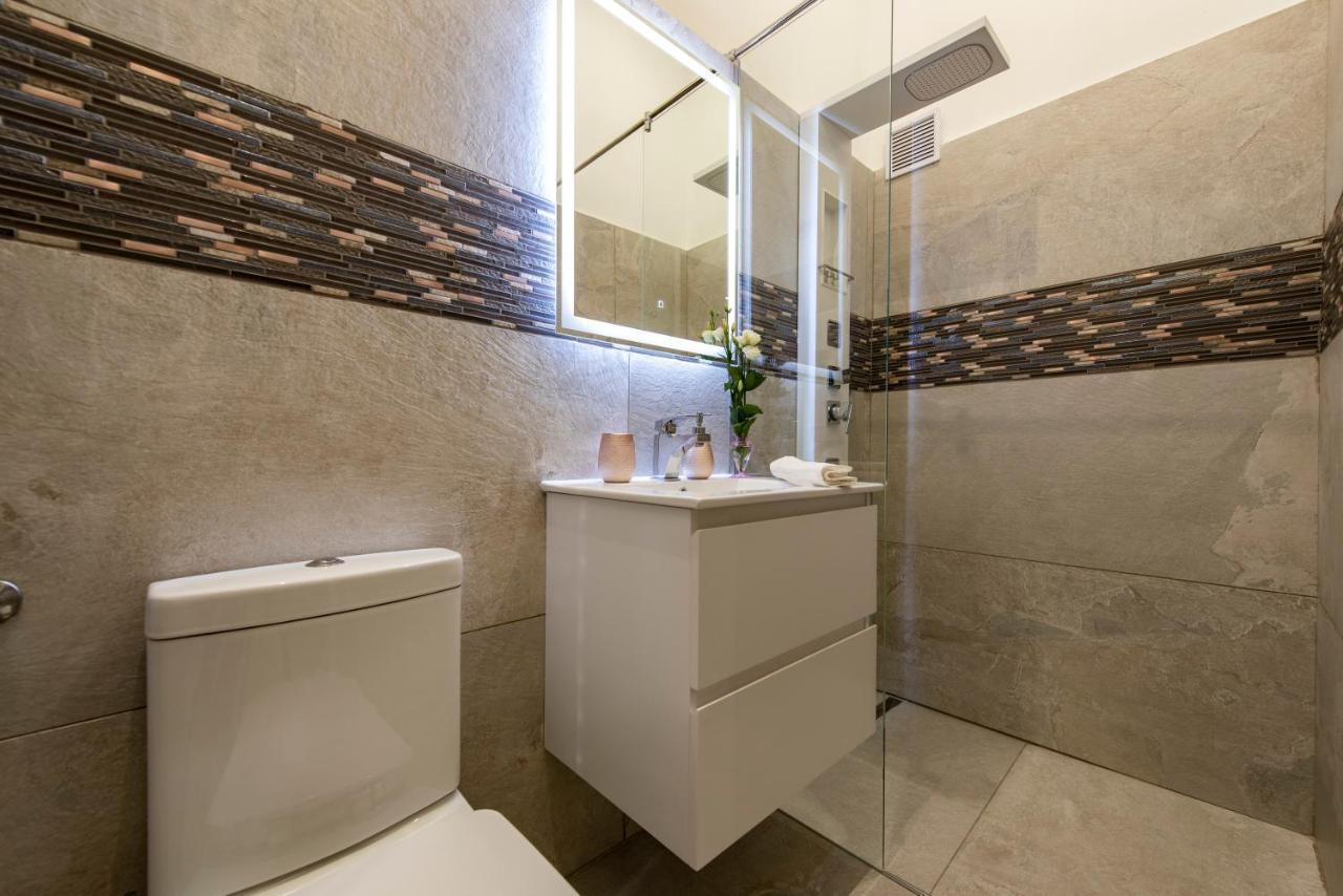 City Centre Deluxe Apartments บูดาเปสต์ ภายนอก รูปภาพ