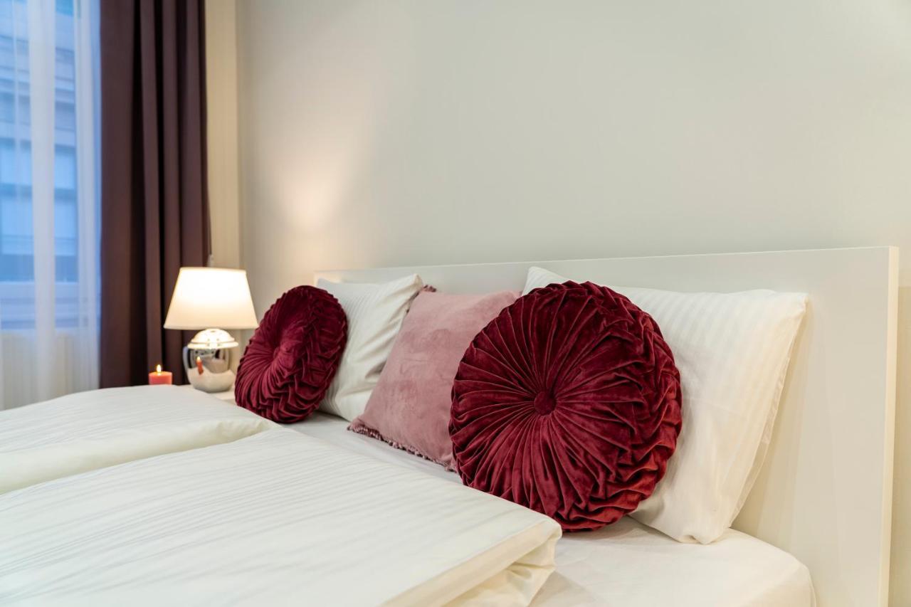 City Centre Deluxe Apartments บูดาเปสต์ ภายนอก รูปภาพ