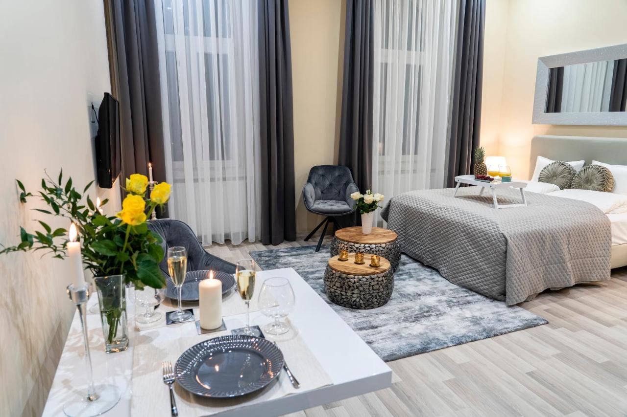 City Centre Deluxe Apartments บูดาเปสต์ ภายนอก รูปภาพ