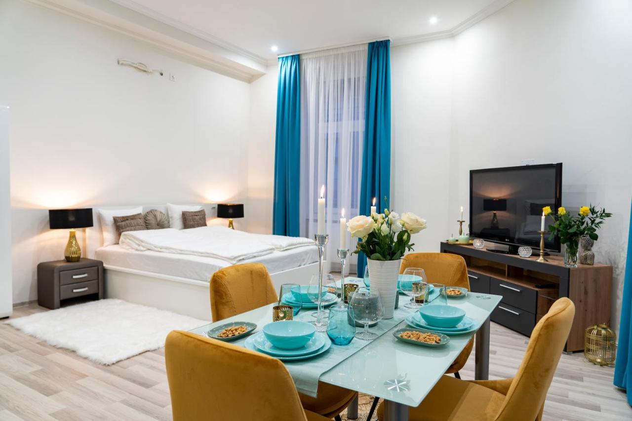 City Centre Deluxe Apartments บูดาเปสต์ ภายนอก รูปภาพ